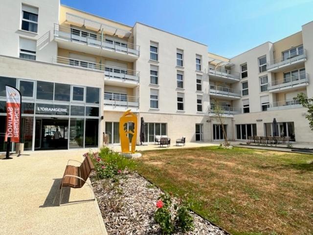 상스 Domitys L'Orangerie 아파트 호텔 외부 사진